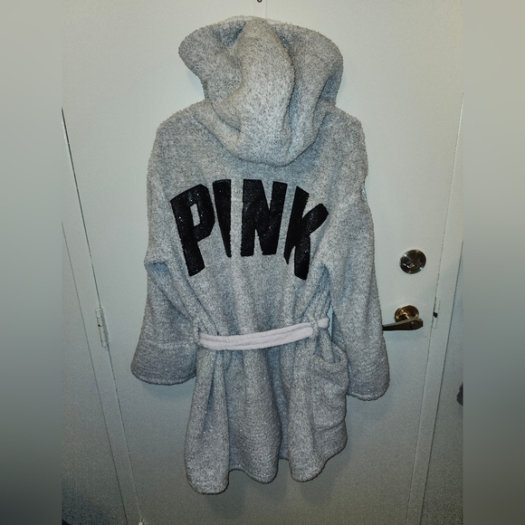 PINK Grey and Black Robe, Sparkles Throughout, Size M/L, Preloved - Picture 5 of 5